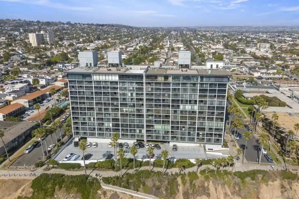 Listing Photo 1 - Condo for sale in 4767 Ocean Blvd located at 4767 Ocean Blvd, San Diego, CA 92109 - Unit #507