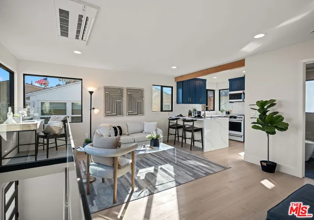 4th image of 216 Cliff Dr, Laguna Beach, CA 92651 | MLS# 26838851