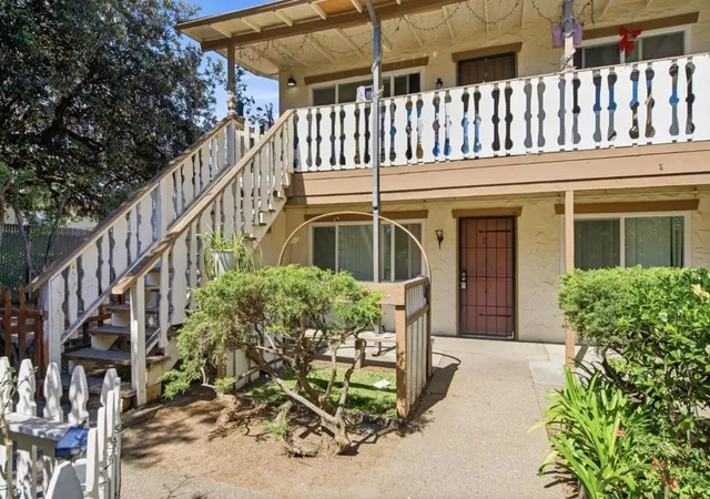 Photo 3 of House for sale at 750 Calla Dr, Sunnyvale, CA 94086 | MLS# ML82048583 | Listing updated on 2026-10-02