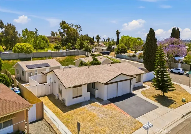 Homes for sale in Oceanside, CA | 262 Lustrosos, Oceanside, CA 92057 | MLS# ND26112053