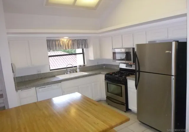 3rd image of 16120 Avenida Venusto #20, San Diego, CA 92128 | MLS# 260012719SD