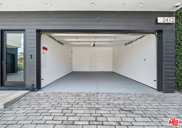 24th image of 2412 Riverside Dr, Los Angeles, CA 90039 | MLS# 26827487