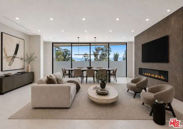5th image of 2412 Riverside Dr, Los Angeles, CA 90039 | MLS# 26827487