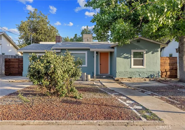 Homes for sale in Visalia, CA | 1019 E Laurel Ave, Visalia, CA 93292 | MLS# FR26112635