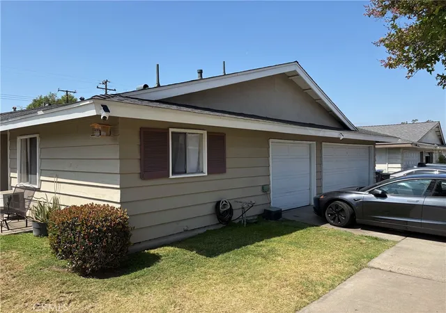 Photo 2 of Sale Pending at 1908 E Rose Ave, Orange, CA 92867 | MLS# PW26101398 | Listing updated on 2026-07-09