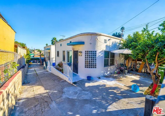 2nd image of 308 E Edgeware Rd, Los Angeles, CA 90026 | MLS# 26838913