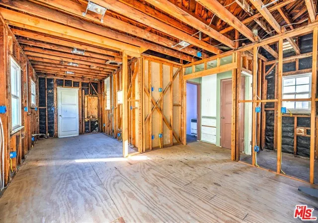 3rd image of 308 E Edgeware Rd, Los Angeles, CA 90026 | MLS# 26838913