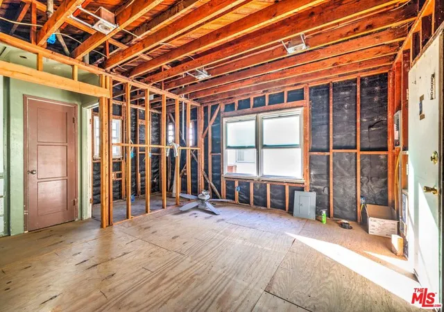 5th image of 308 E Edgeware Rd, Los Angeles, CA 90026 | MLS# 26838913