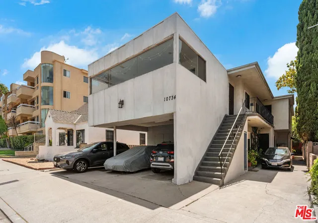 Homes for sale in Los Angeles, CA | 10734 Palms Blvd, Los Angeles, CA 90034 | MLS# 26838963