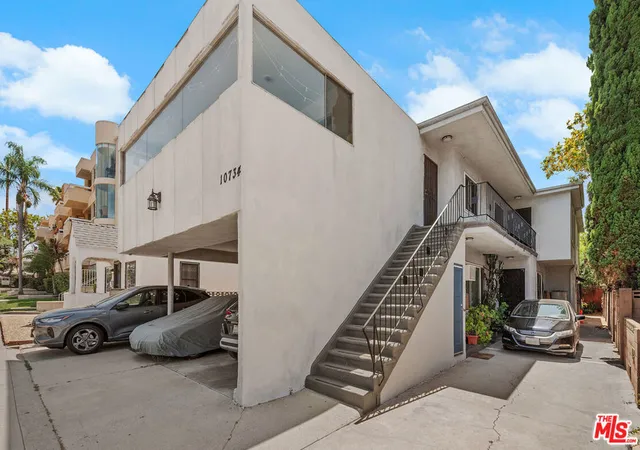 Homes for sale in Los Angeles, CA | 10734 Palms Blvd, Los Angeles, CA 90034 | MLS# 26838963