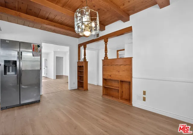 5th image of 23036 Victory Blvd, Woodland Hills, CA 91367 | MLS# 26838987