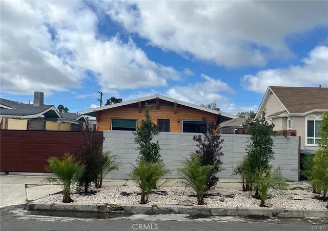 2nd image of 143 N Hobart Blvd, Los Angeles, CA 90004 | MLS# IG26113572
