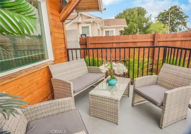 4th image of 143 N Hobart Blvd, Los Angeles, CA 90004 | MLS# IG26113572