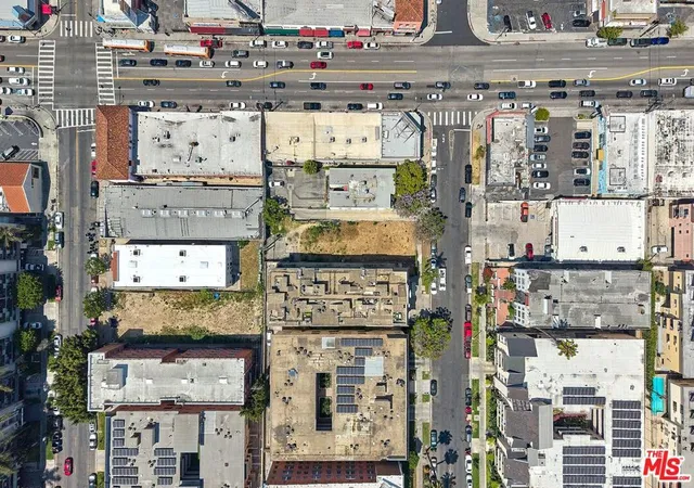 12th image of 311 S Berendo St, Los Angeles, CA 90020 | MLS# 26836383