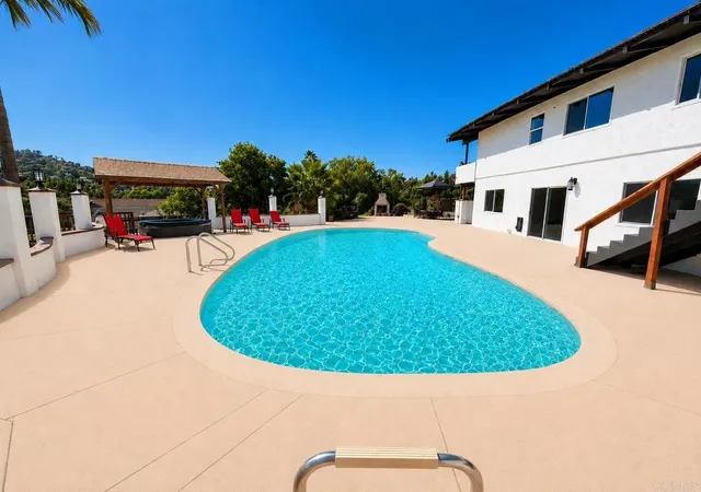 1st image of 4816 Redondo Dr, La Mesa, CA 91941 | MLS# NDP2605063