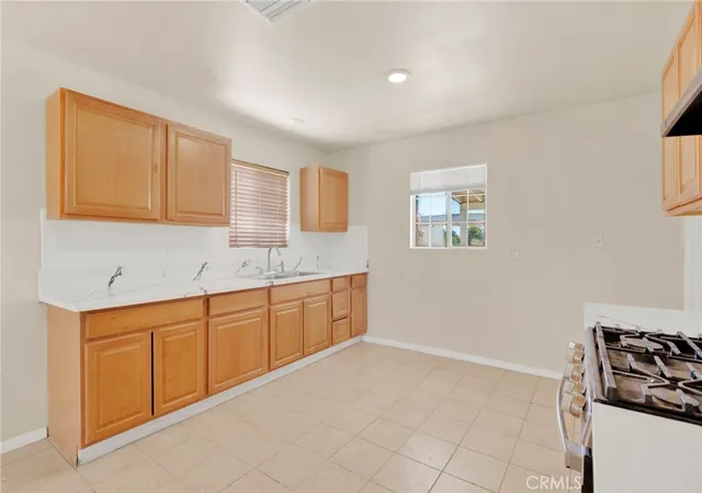 4th image of 440 Lillian, Barstow, CA 92311 | MLS# DW26114320