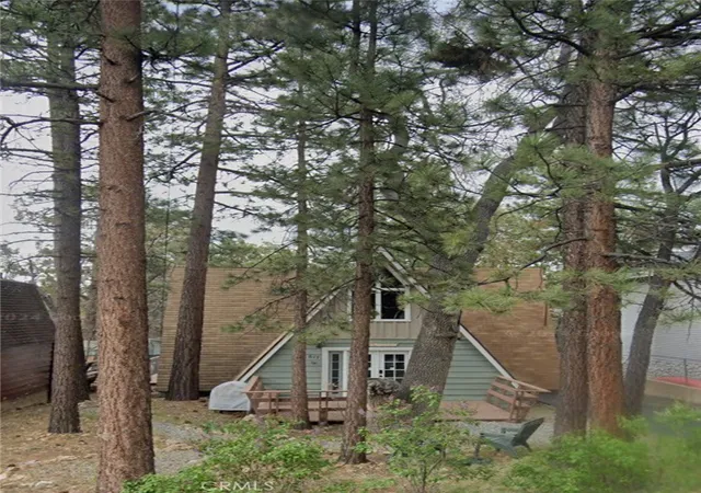 Photo 1 of Sale Pending at 617 Highland, Sugarloaf, CA 92386 | MLS# DW26114326 | Listing updated on 2026-05-28