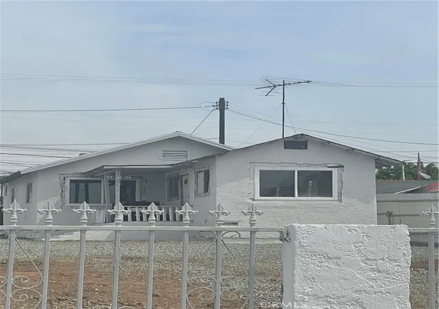 Photo 1 of Sale Pending at 3441 Siskiyou St, Los Angeles, CA 90023 | MLS# CV26113829 | Listing updated on 2026-10-29