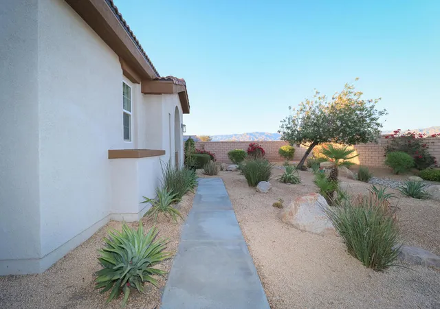 Photo 3 of Sale Pending at 73628 Dali Ct, Palm Desert, CA 92211 | MLS# 219148389DA | Listing updated on 2026-09-22