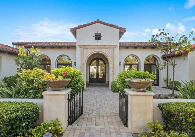 Photo 2 of Sale Pending at 8084 Entrada De Luz E, San Diego, CA 92127 | MLS# 260012744SD | Listing updated on 2026-06-22