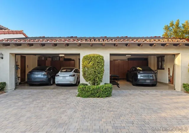 Photo 55 of Sale Pending at 8084 Entrada De Luz E, San Diego, CA 92127 | MLS# 260012744SD | Listing updated on 2026-06-22