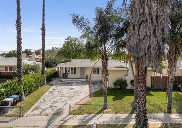 Photo 3 of Single family home for sale at 3515 Ross, Riverside, CA 92503 | MLS# PW26114550 | Listing updated on 2026-08-05