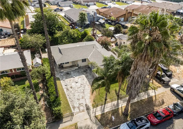 Photo 4 of Single family home for sale at 3515 Ross, Riverside, CA 92503 | MLS# PW26114550 | Listing updated on 2026-08-05