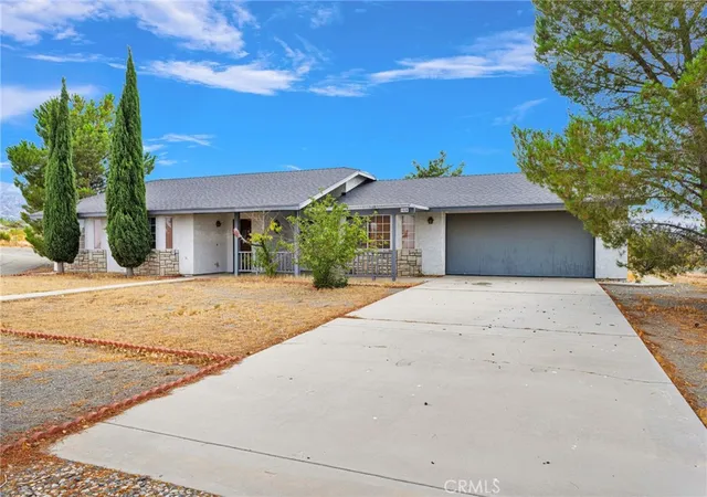 Photo 3 of Single family home for sale at 11574 Silver Rock, Pinon Hills, CA 92372 | MLS# CV26114634 | Listing updated on 2026-09-19
