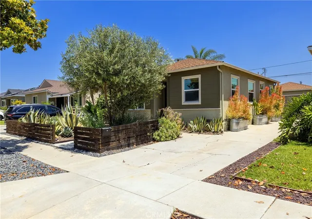 Homes for sale in Lakewood, CA | 4718 Vangold, Lakewood, CA 90712 | MLS# OC26113861