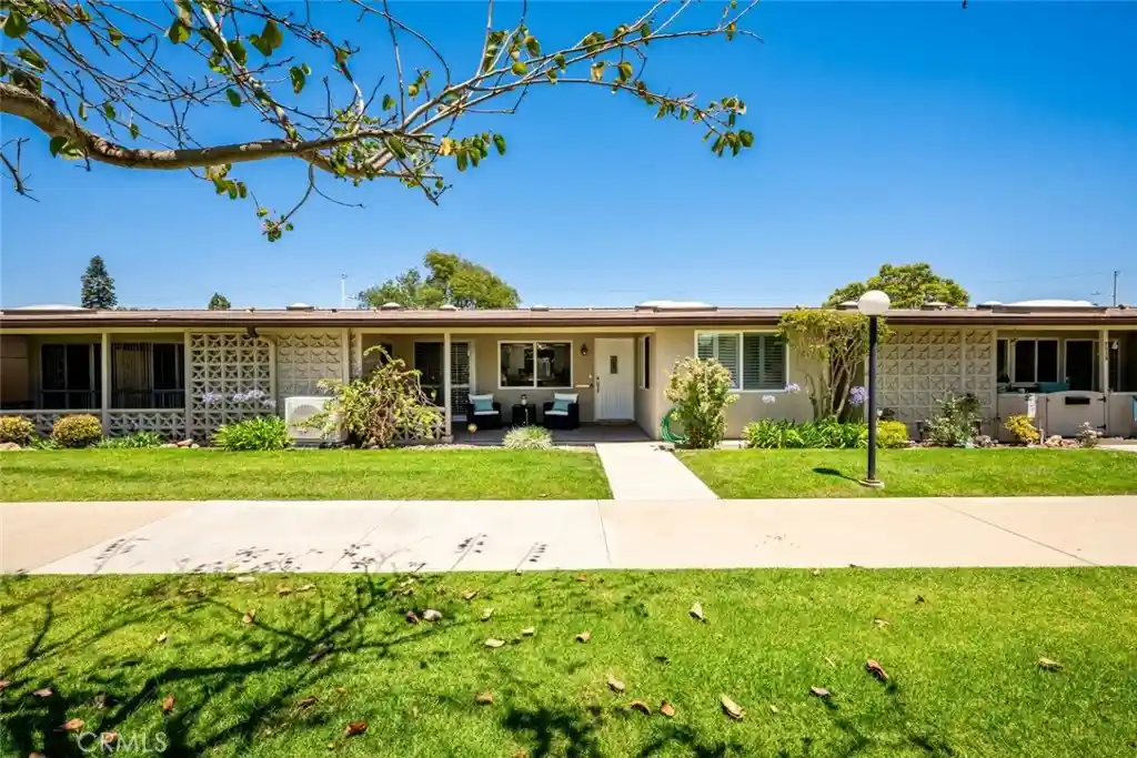 Photo 1 of Sale Pending at 13381 El Dorado Dr, Seal Beach, CA 90740 | MLS# PW26112877 | Listing updated on 2026-08-20