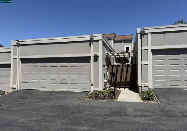 Homes for sale in Martinez, CA | 6451 Parklane Plz, Martinez, CA 94553 | MLS# 41136110