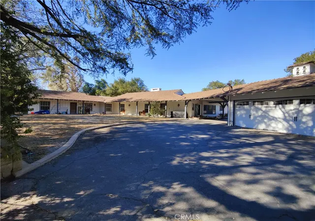 Photo 2 of Single family home for sale at 22427 Plummer St, Chatsworth, CA 91311 | MLS# SR26113924 | Listing updated on 2026-10-06