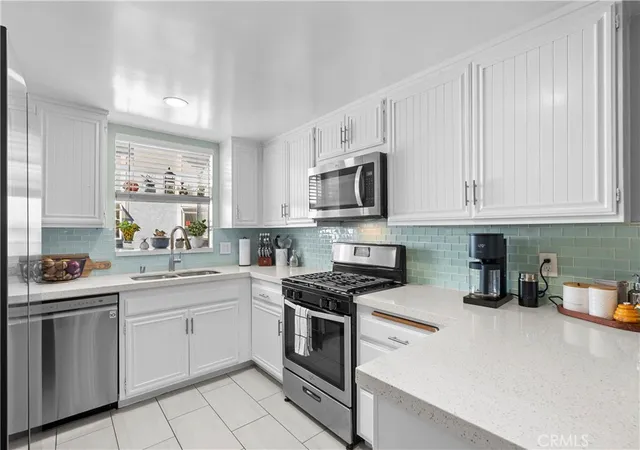 Homes for sale in Canyon Country, CA | 26926 Flo Ln #419, Canyon Country, CA 91351 | MLS# SR26114779