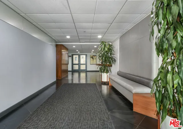 5th image of 750 N Kings Rd, Los Angeles, CA 90069