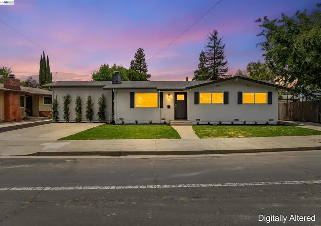 Homes for sale in Livermore, CA | 1121 N P St, Livermore, CA 94551 | MLS# 41136133