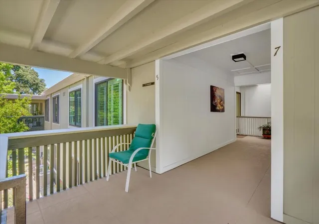 3rd image of 1388 Rockledge Ln #5, Walnut Creek, CA 94595 | MLS# ML82048705