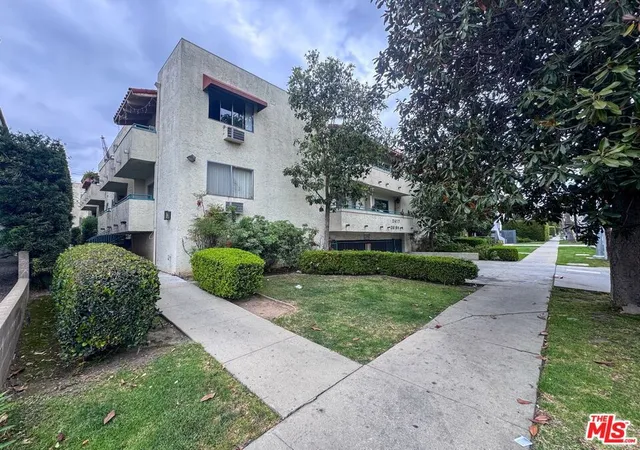 Photo 1 of Multi family home for sale at 2617 S Sepulveda Blvd, Los Angeles, CA 90064 | MLS# 26839343 | Listing updated on 2026-06-22
