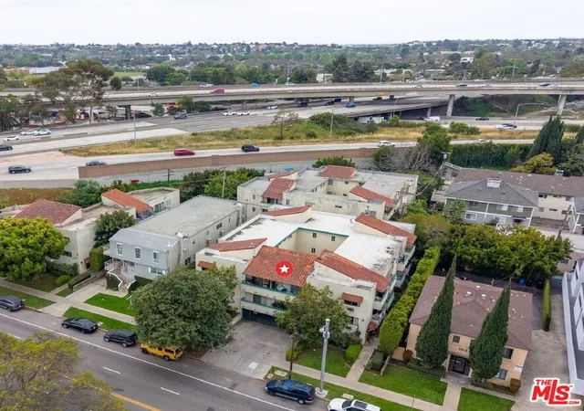 Listing Photo 5 - Condo for sale in building located at 2617 S Sepulveda Blvd, Los Angeles, CA 90064