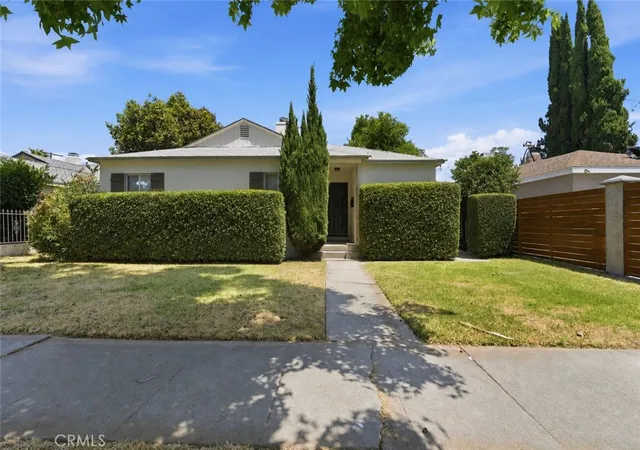 Homes for sale in Reseda, CA | 18153 Welby Wy, Reseda, CA 91335 | MLS# OC26106440
