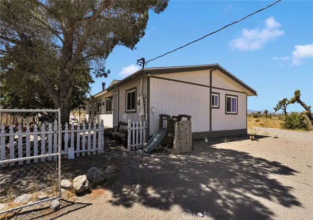 3rd image of 12352 Nugget, Phelan, CA 92371 | MLS# HD26112270
