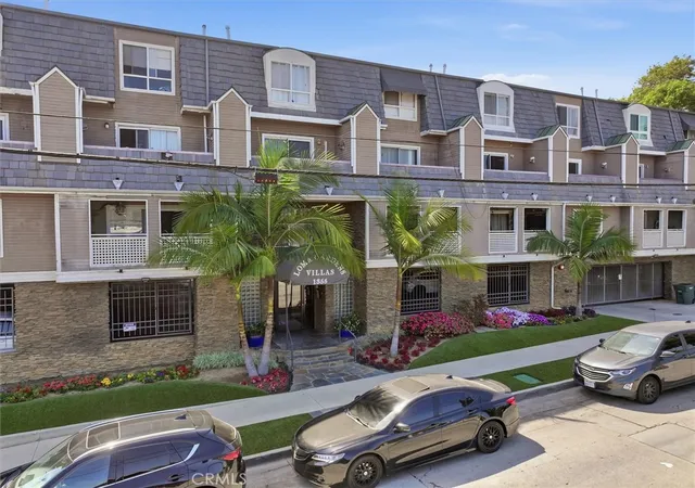 Photo 3 of Condo for sale at 1355 Loma Ave #310, Long Beach, CA 90804 | MLS# PW26114960 | Listing updated on 2026-10-05