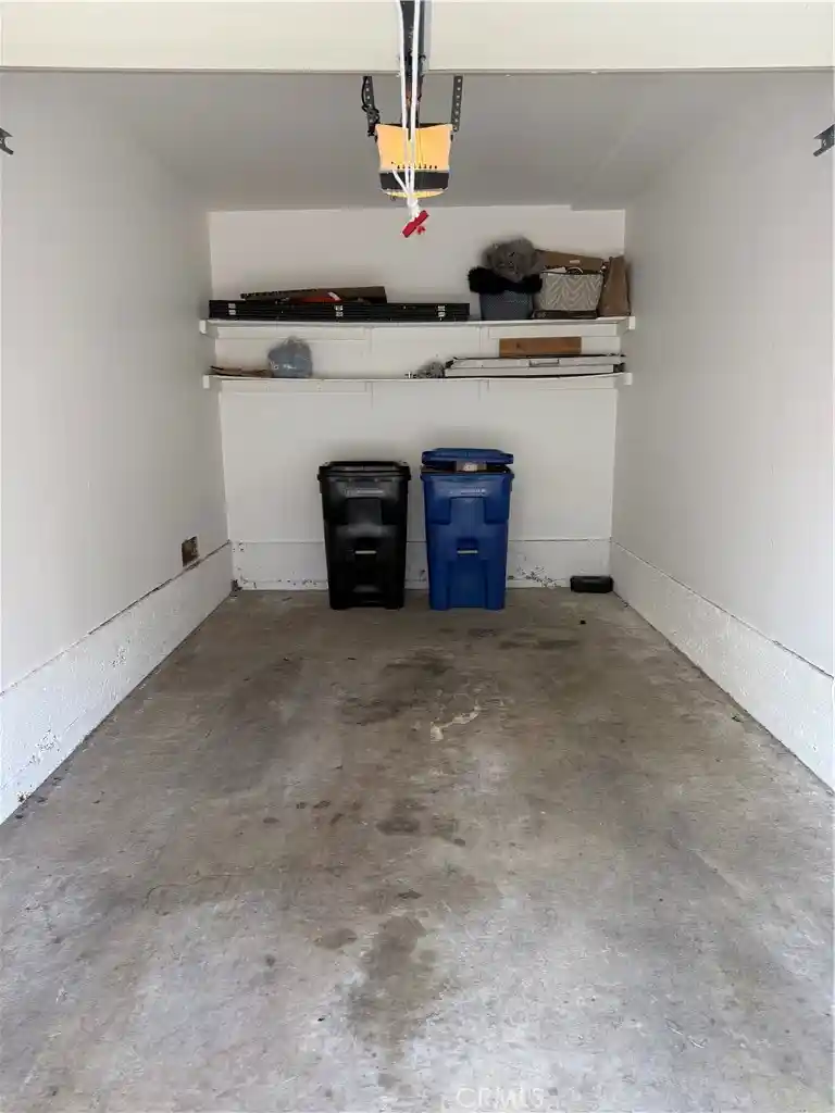 Listing Photo 10 - Condo for sale in 179 Gazania Ct located at 179 Gazania Ct, Thousand Oaks, CA 91362 - Unit 179 Gazania Ct