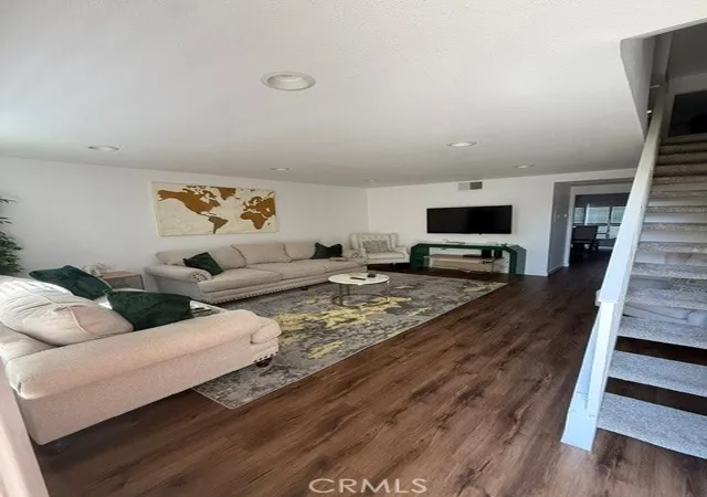 Listing Photo 4 - Condo for sale in building located at 179 Gazania Ct, Thousand Oaks, CA 91362