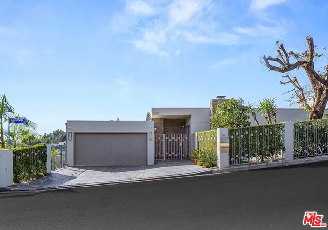 Photo 2 of Single family home for sale at 1433 Summitridge Dr, Beverly Hills, CA 90210 | MLS# 26839263 | Listing updated on 2026-06-04