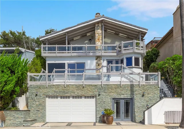 Photo 3 of Sale Pending at 1468 West 37th, San Pedro, CA 90731 | MLS# SB26106362 | Listing updated on 2026-09-29