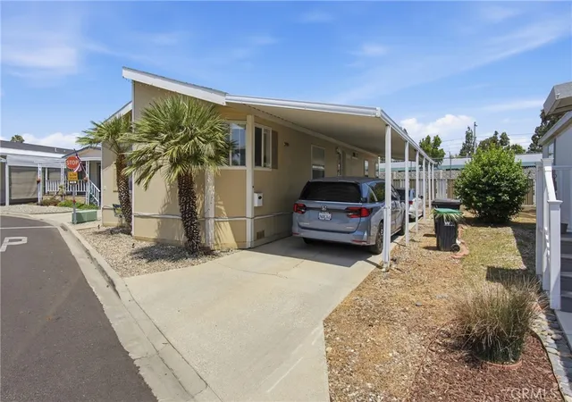 Photo 3 of Manufactured home for sale at 2755 Arrow Hwy #61, La Verne, CA 91750 | MLS# CV26115056 | Listing updated on 2026-06-07