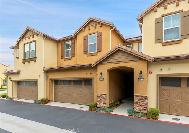 Photo 3 of Townhouse for sale at 40630 Birchfield Dr #12, Temecula, CA 92591 | MLS# SW26111405 | Listing updated on 2026-10-06