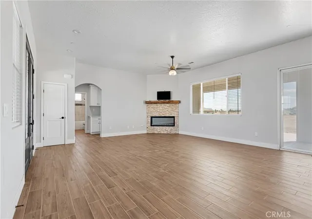 5th image of 10055 Eaby, Phelan, CA 92371 | MLS# HD26115156
