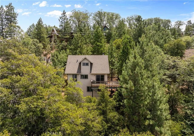 2nd image of 1334 St Anton, Lake Arrowhead, CA 92352 | MLS# IG26115313
