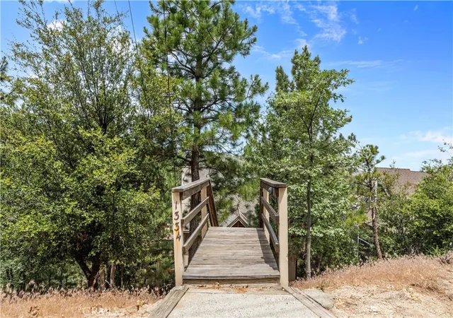 4th image of 1334 St Anton, Lake Arrowhead, CA 92352 | MLS# IG26115313